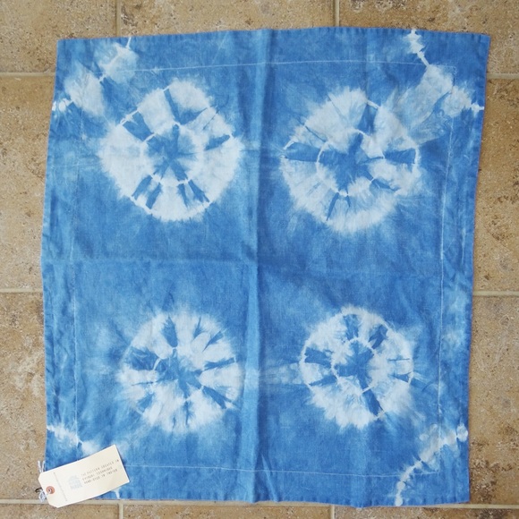 NWT Totally Super Deluxe Cobalt Blue Lines Shibori Pillowcase 23" x 23" - Picture 2 of 5